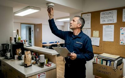 Zakaj nadzor požarne varnosti rešuje podjetja pred tveganji